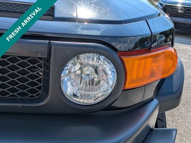 2010 Toyota FJ Cruiser Base - Photo 10