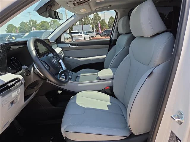 Used 2024 Hyper White Hyundai SEL Front-Wheel Drive image 13