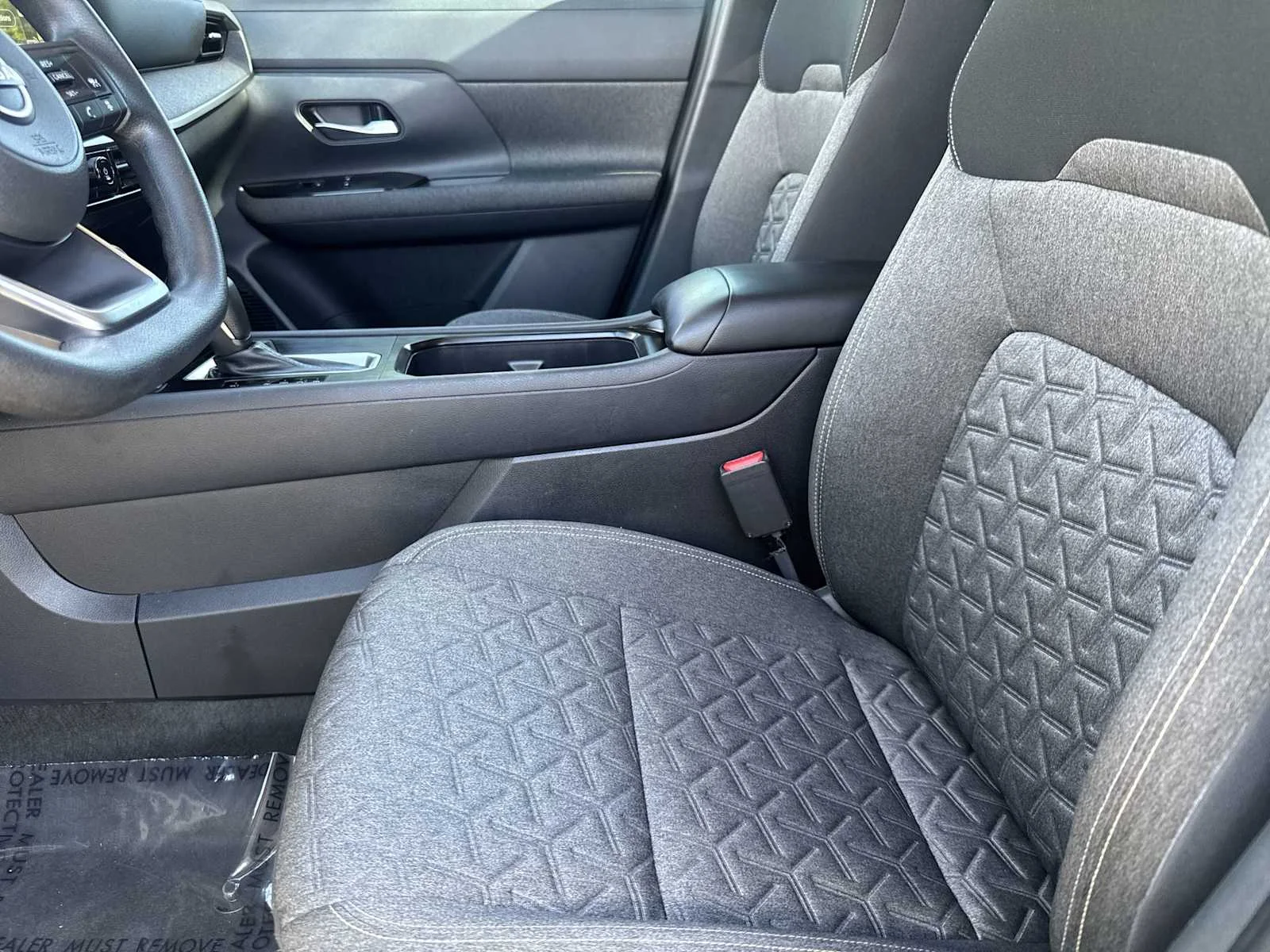 Used 2025 Gun Metallic/Super Black Nissan SV image 18