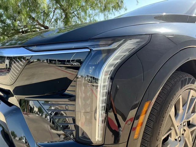 Used 2025 Black Cadillac Luxury image 10