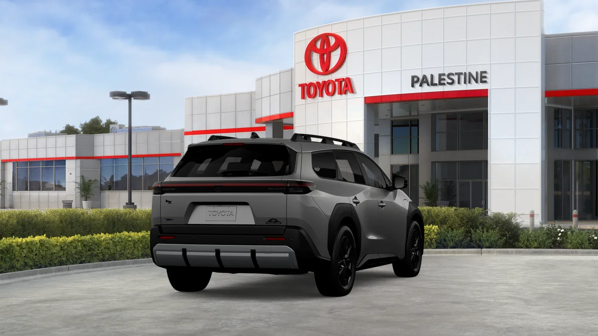 2026 Toyota bZ Woodland Woodland Premium - Photo 33