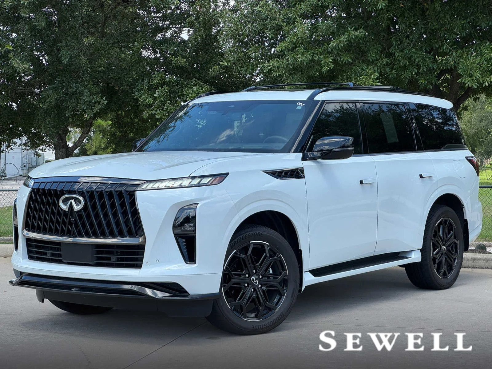 2026 INFINITI QX80 Sport 4WD's photo