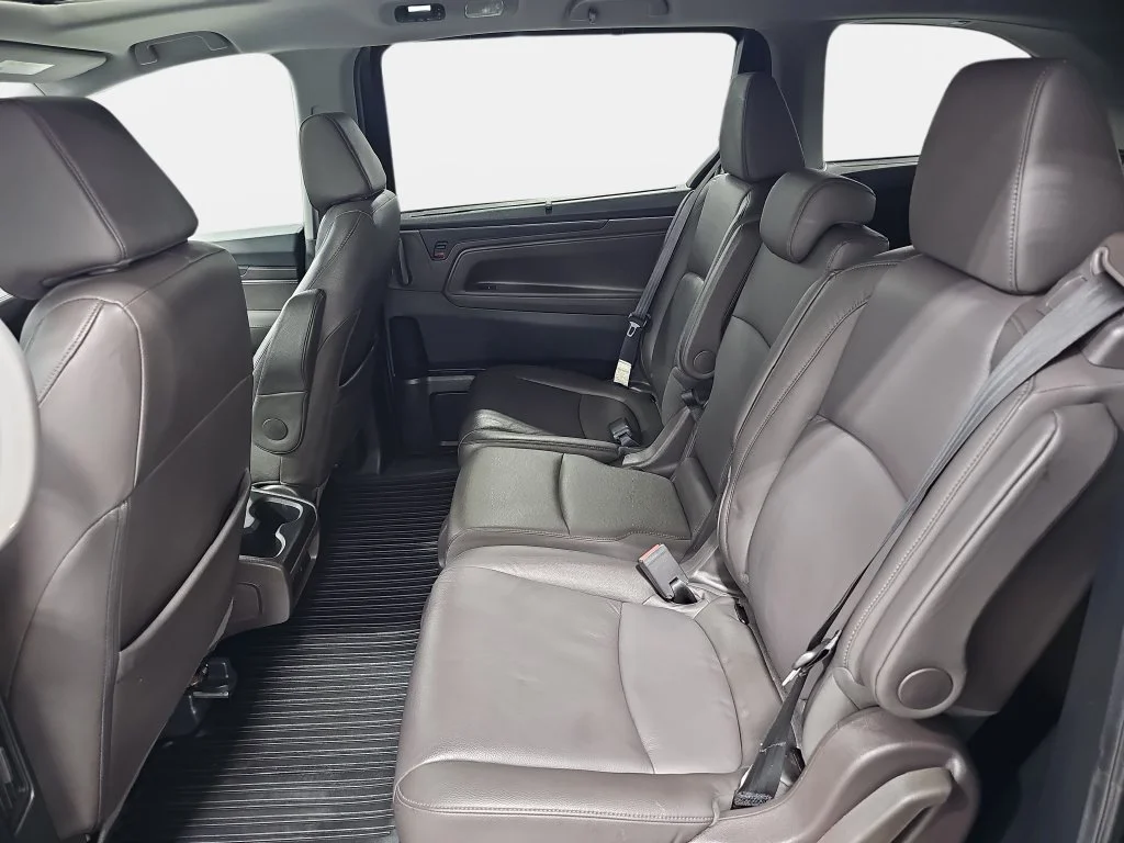 Used 2018 Black Honda EX-L image 13