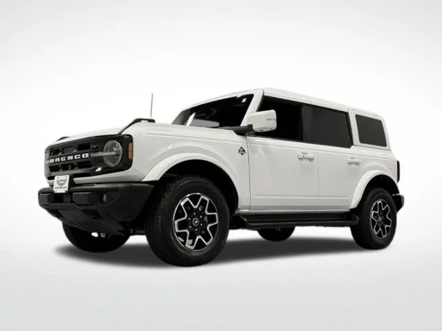 Used 2025 White Ford Outer Banks image 4