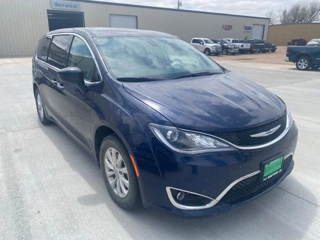 2C4RC1FG9JR171796