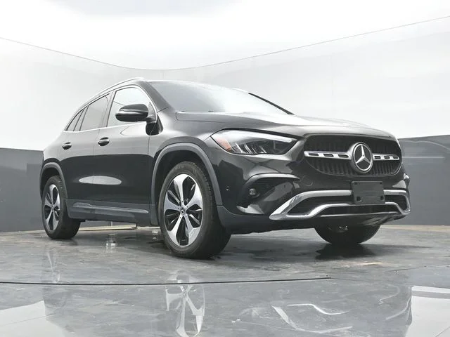 Used 2025 Black Mercedes-Benz GLA 250 image 1