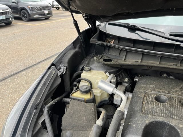 Used 2019 Gun Metallic Nissan SL image 23