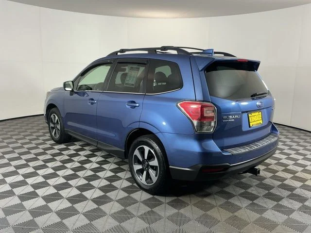 Used 2018 Blue Subaru 2.5i Limited image 7