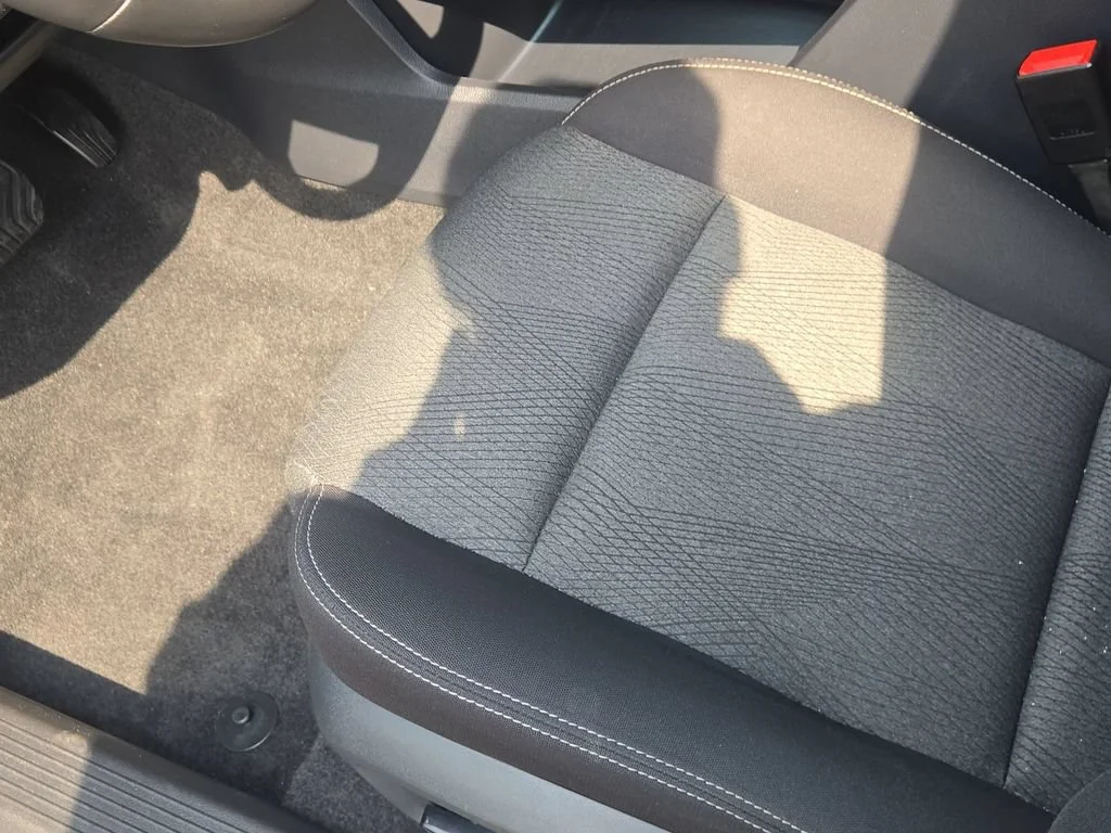 2025 Nissan Rogue SV - Photo 27