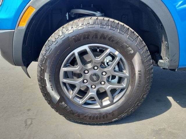 Used 2025 Velocity Blue Metallic Ford XLT image 25