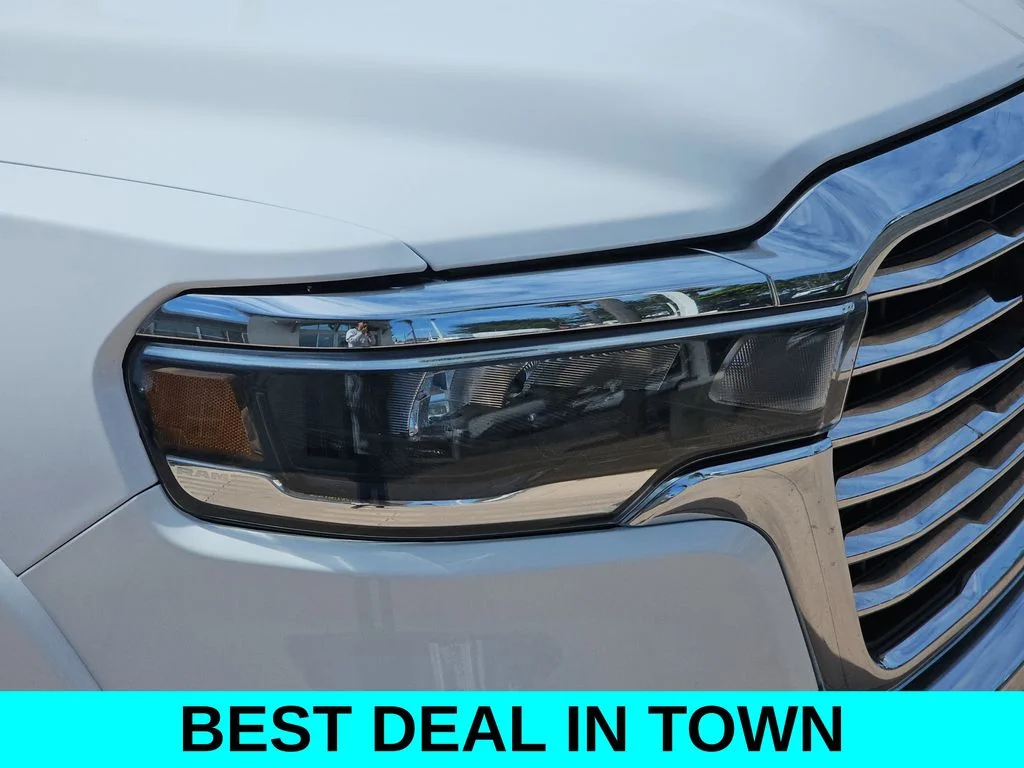 Used 2025 White Ram Laramie image 37