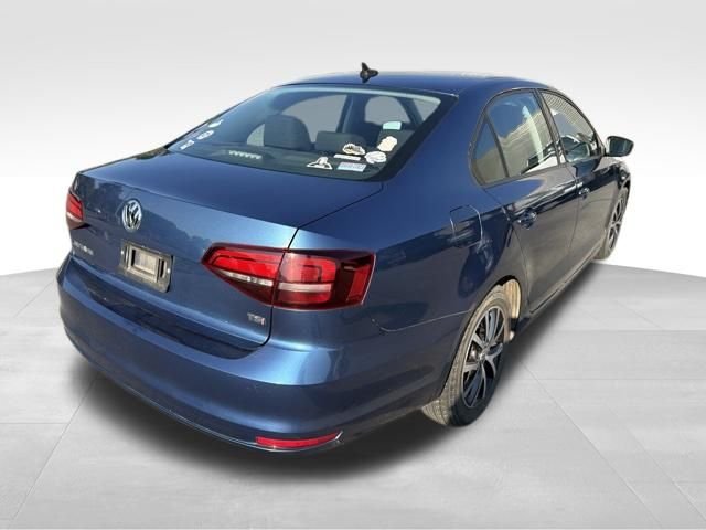 Used 2016 Blue Volkswagen 1.4T SE image 3