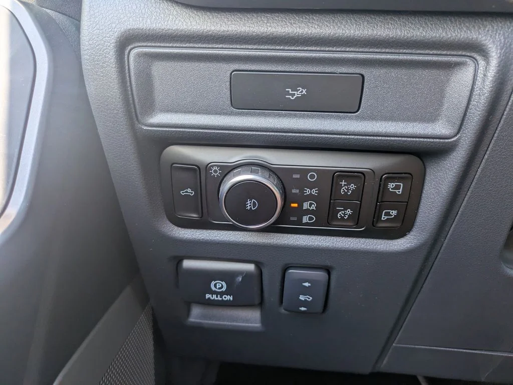 New 2026 Avalanche Ford XLT image 29