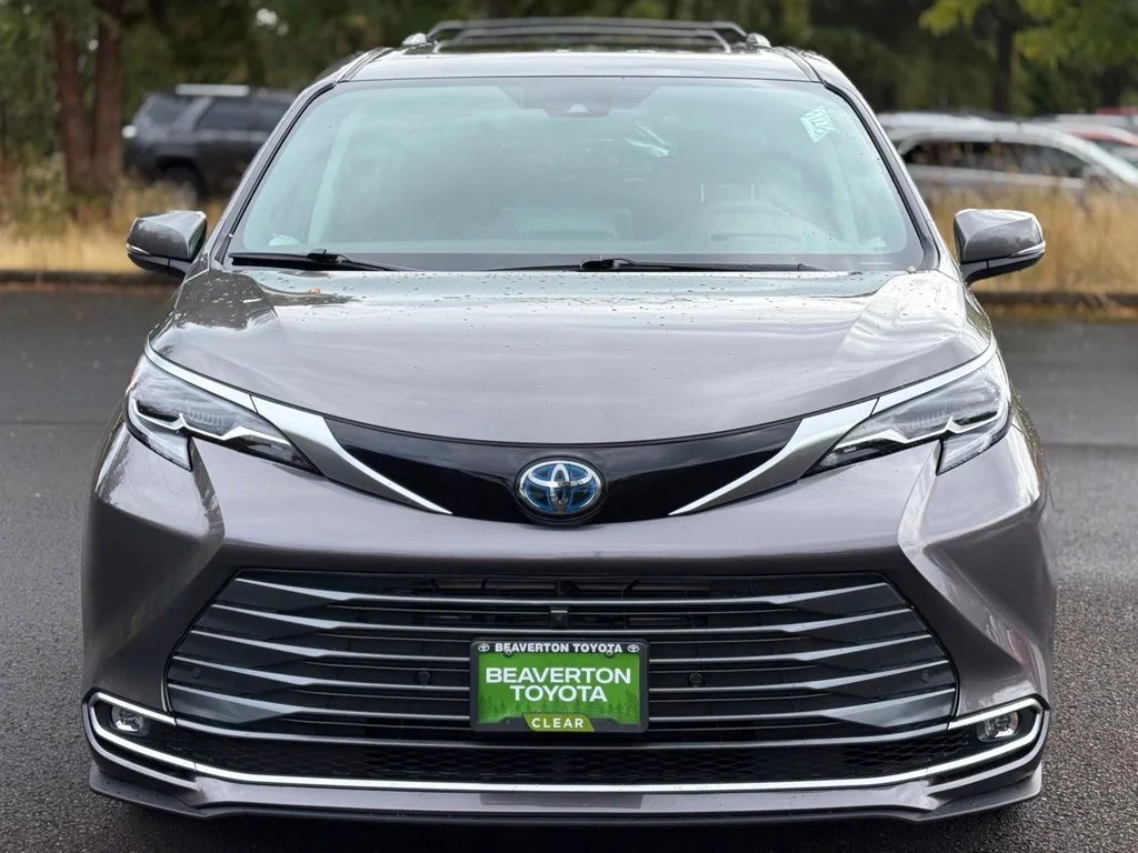 Used 2024 Predawn Gray Mica Toyota Platinum image 8
