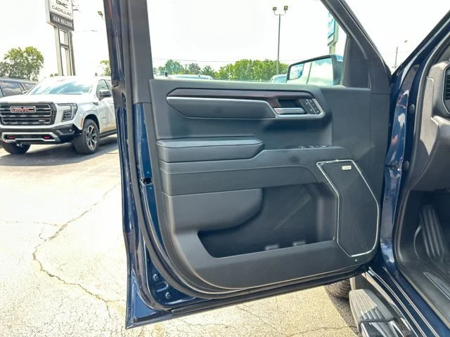 Used 2023 PACIFIC BLUE METALLIC GMC SLT image 22