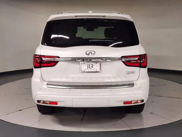 Used 2020 Moonstone White INFINITI LUXE image 10