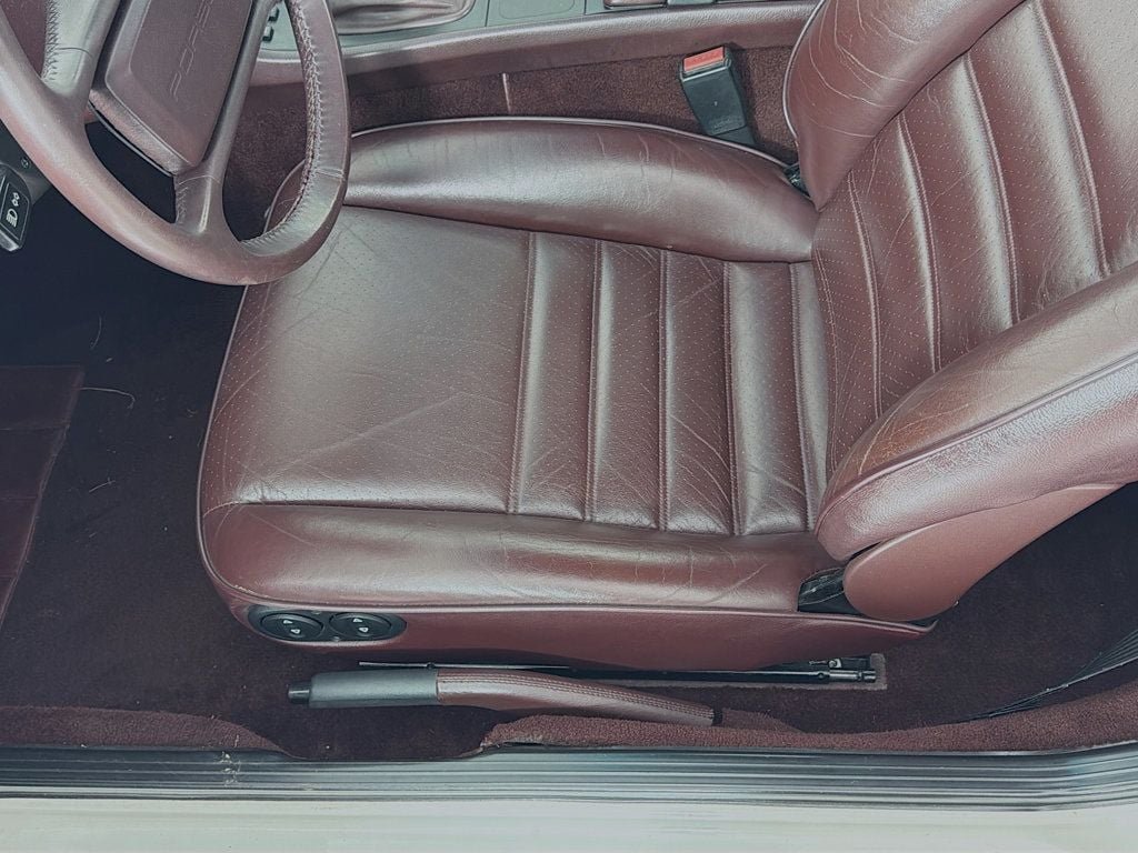 Used 1987 White Porsche  image 15
