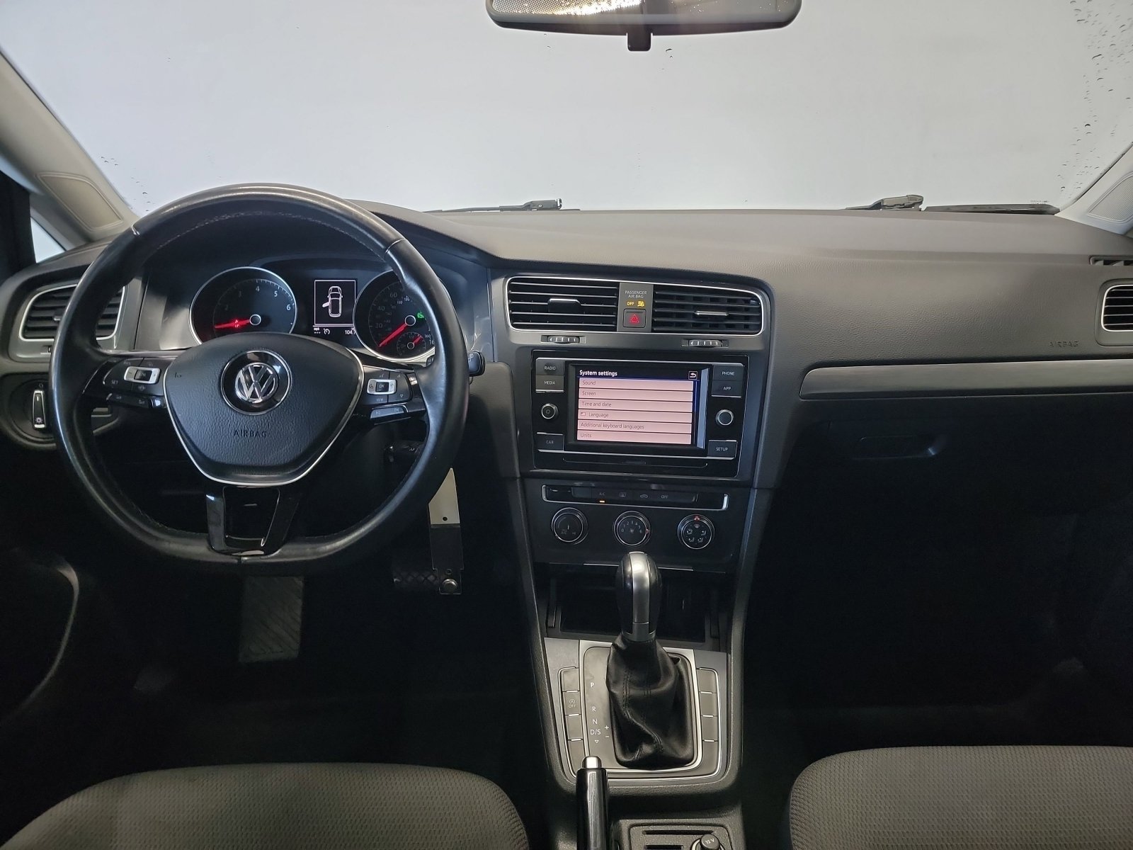 Used 2019 Deep Black Pearl Volkswagen S image 14