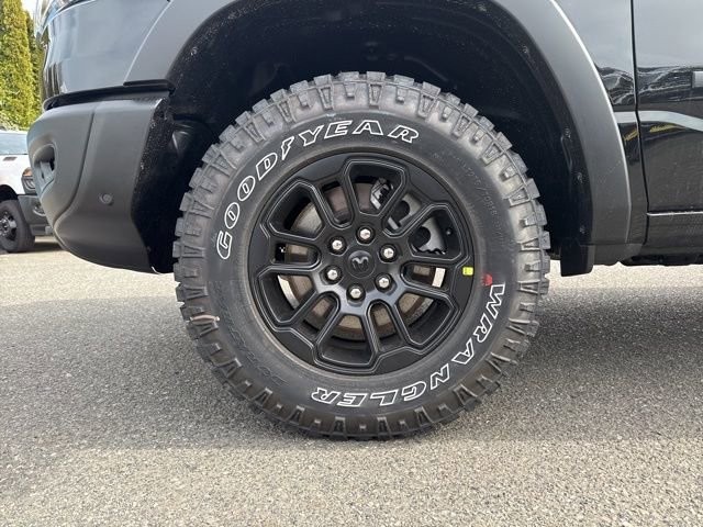 New 2026 Diamond Black Crystal Pearl-Coat Exterior Paint RAM Rebel image 15