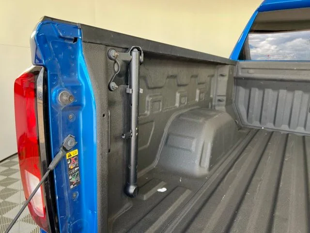 Used 2022 Blue Metallic GMC Elevation image 39