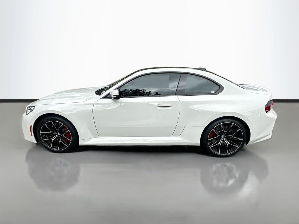 Used 2026 Alpine White BMW Base image 8