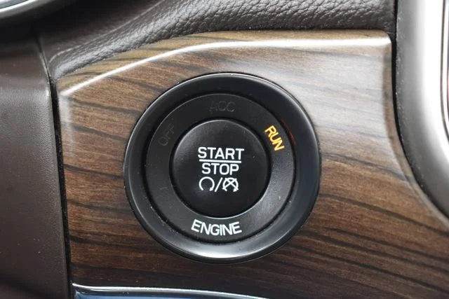 Used 2016 White Jeep Overland image 29