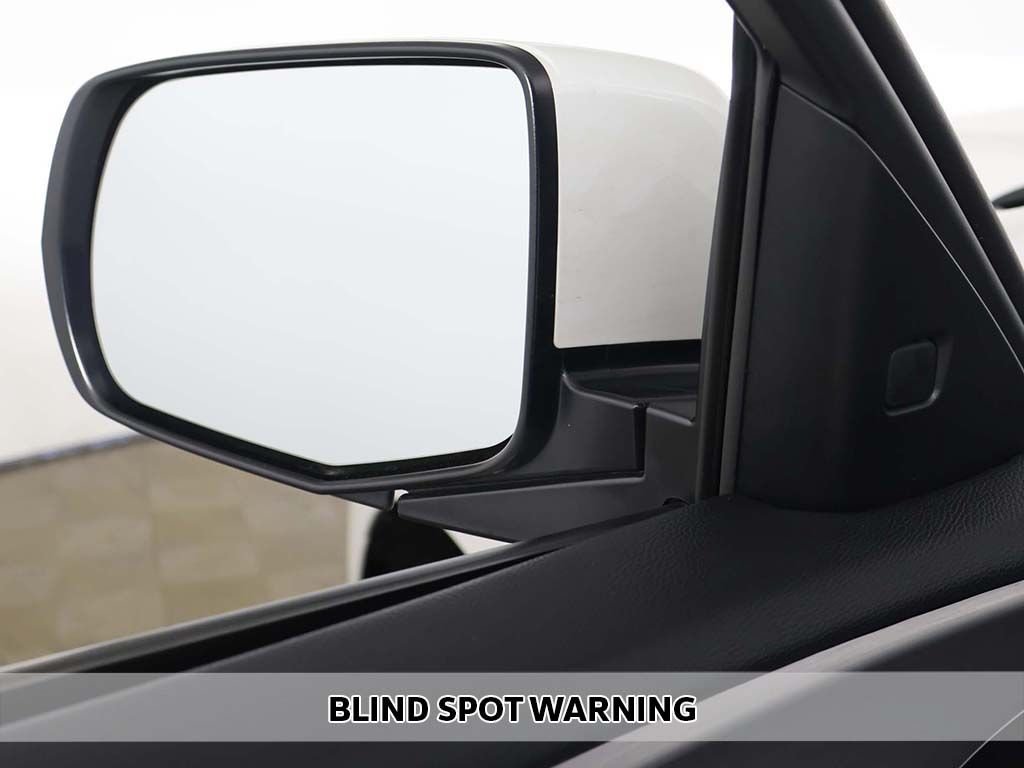 Used 2023 White Acura Base image 5