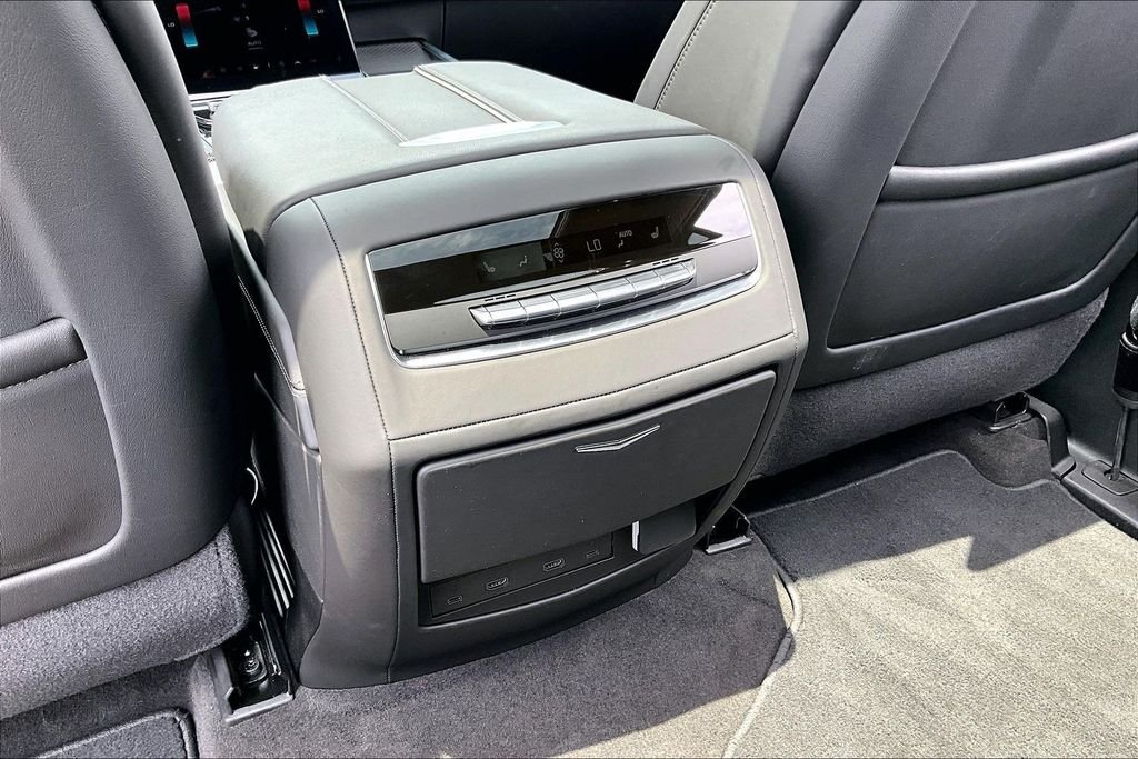 Certified Used 2025 Silver Cadillac V-Series image 25