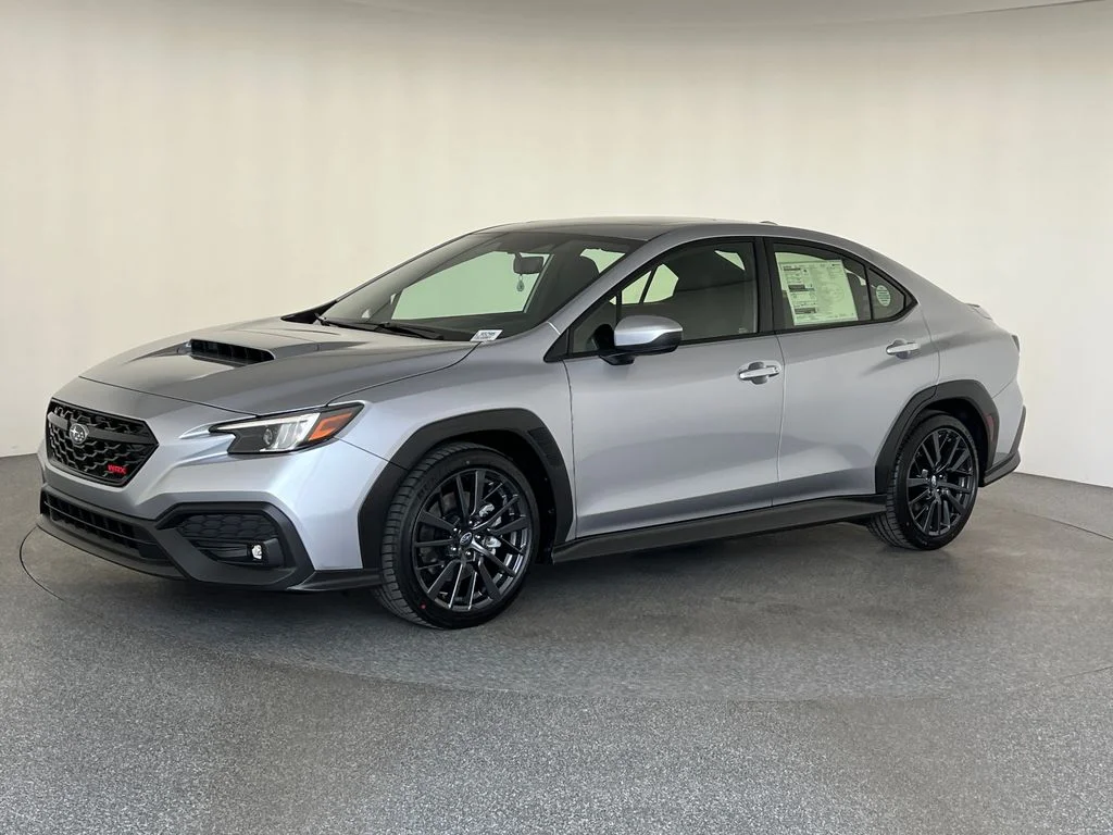 New 2026 ICE SILVER METALLIC Subaru Premium image 9