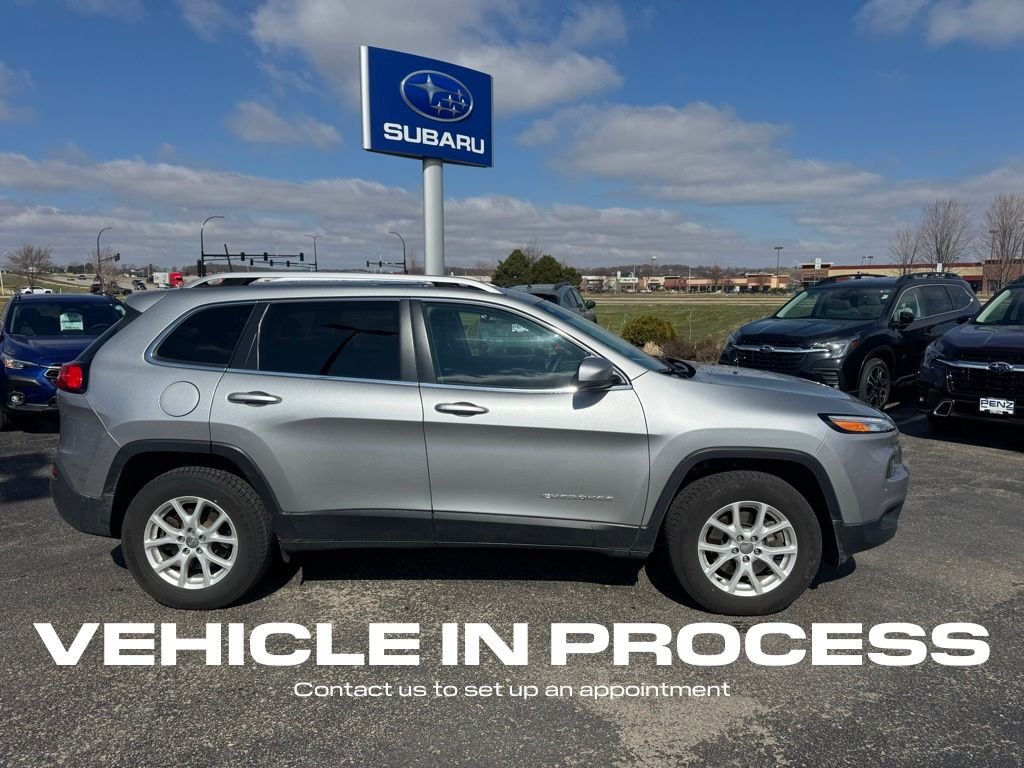 Used 2017 Jeep Cherokee Latitude with VIN 1C4PJMCS2HW647203 for sale in Rochester, Minnesota