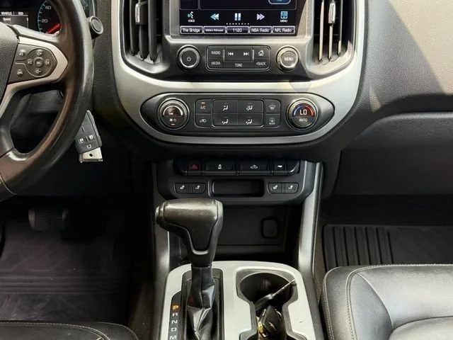 Used 2015 BROWNSTONE METALLIC Chevrolet 2WD LT image 14