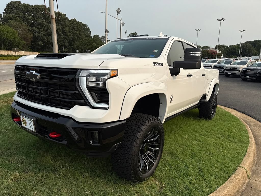 2026 Chevrolet Silverado 2500 HD LTZ - Photo 9