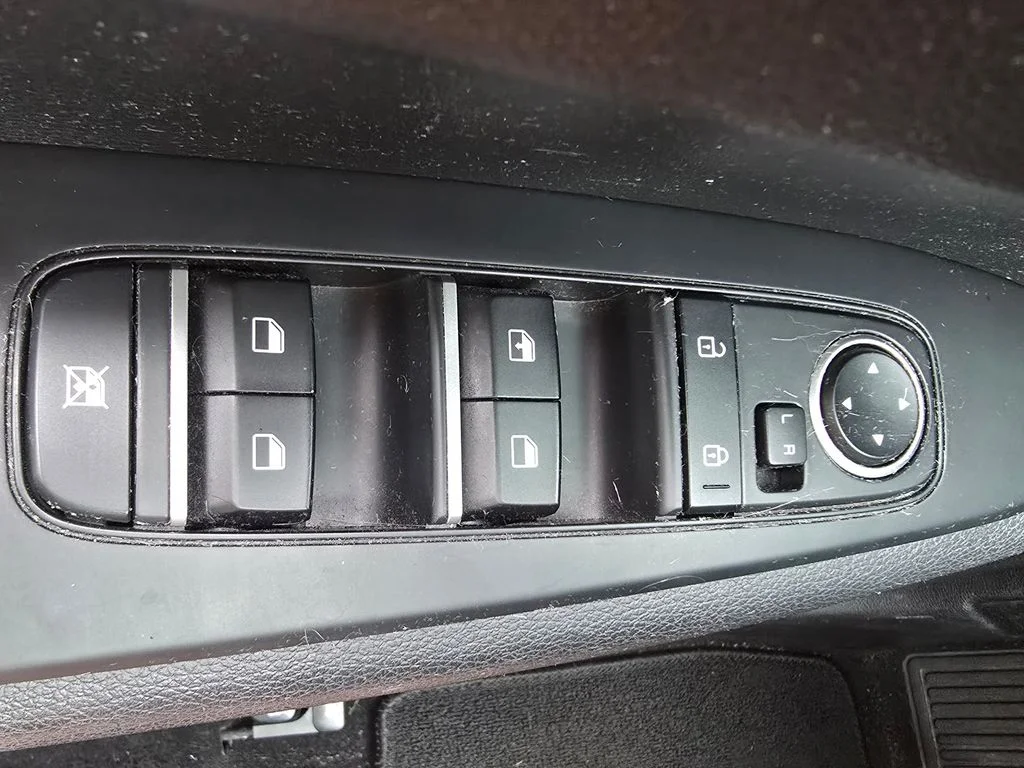 Used 2023 Gray Kia LXS image 22