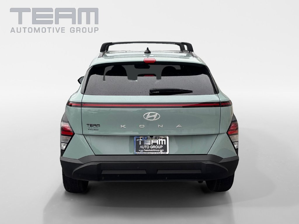 Used 2025 Green Hyundai SEL Convenience image 6