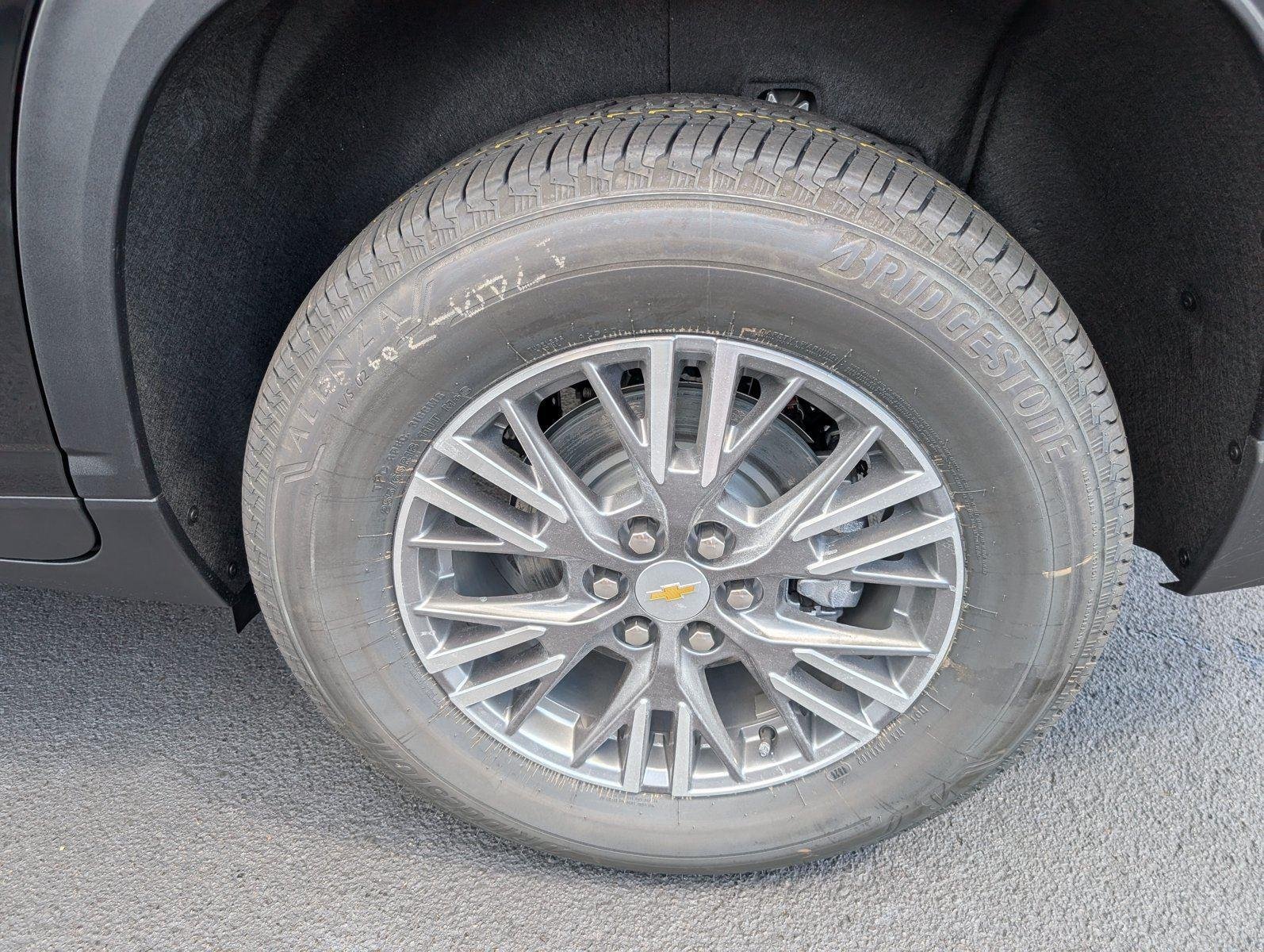 2026 Chevrolet Traverse LT - Photo 29