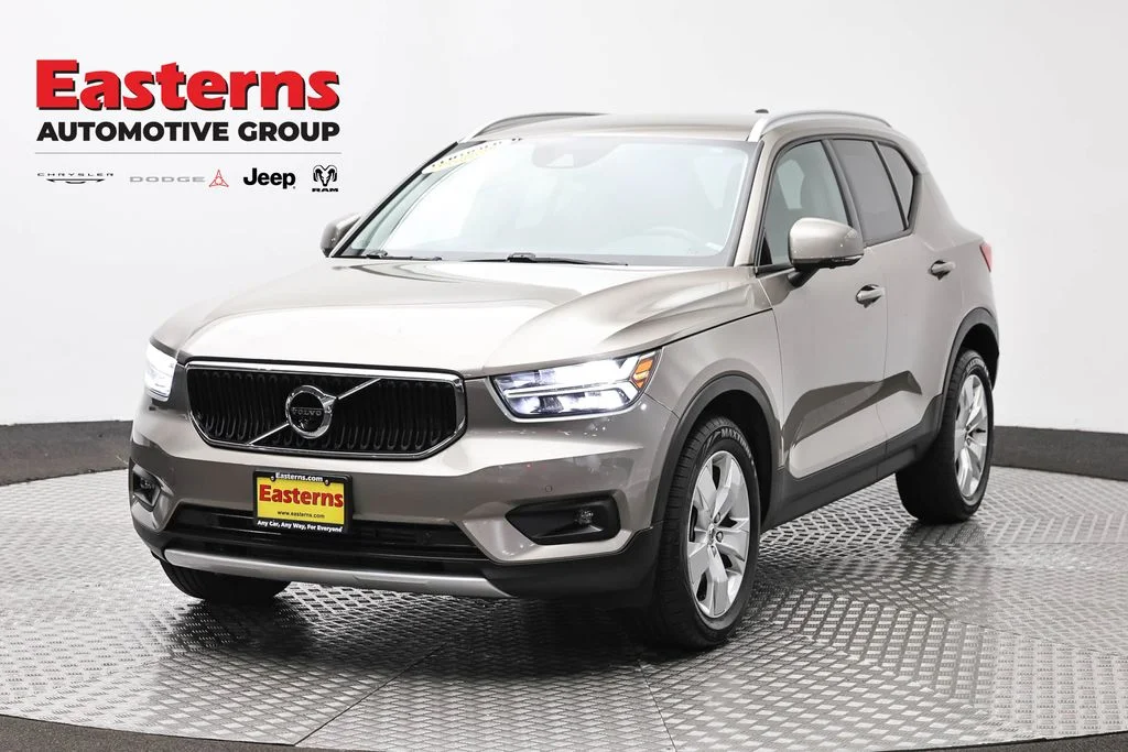 Used 2022 Brown Volvo Momentum image 1