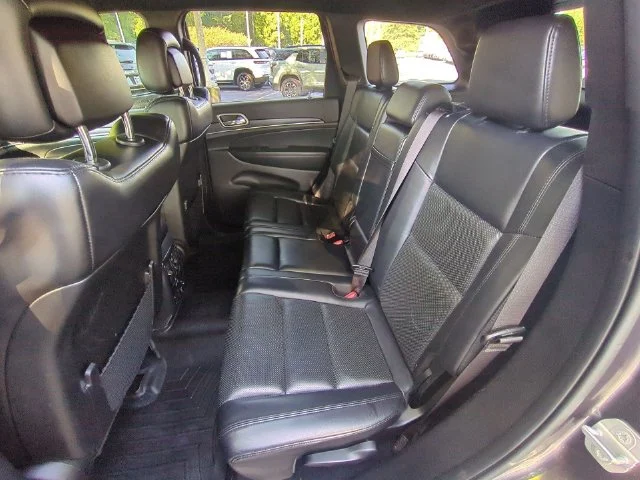 Used 2019 Gray Jeep Limited image 32