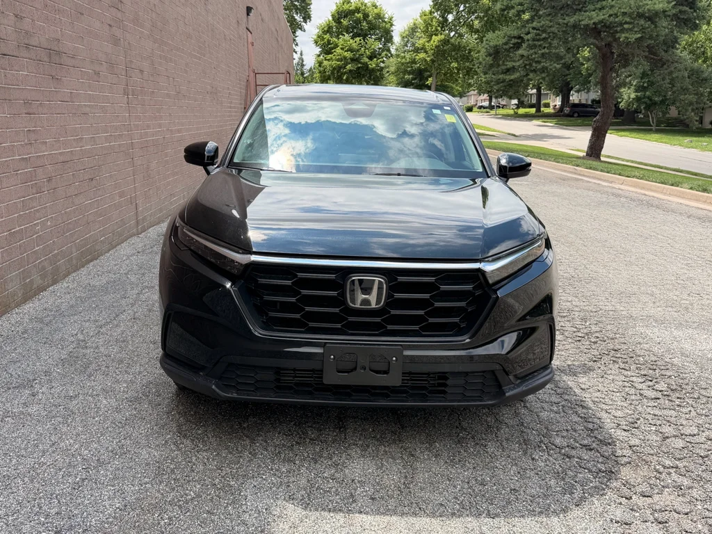 Used 2025 Crystal Black Pearl Honda LX image 8