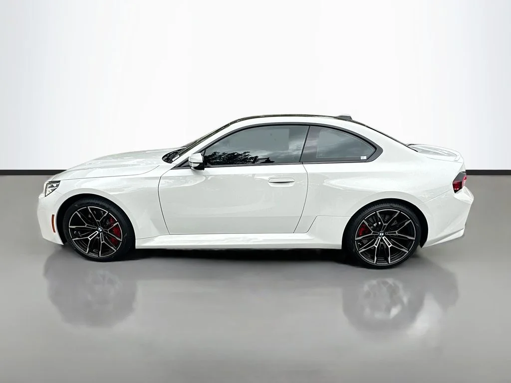 Used 2026 Alpine White BMW Base image 8