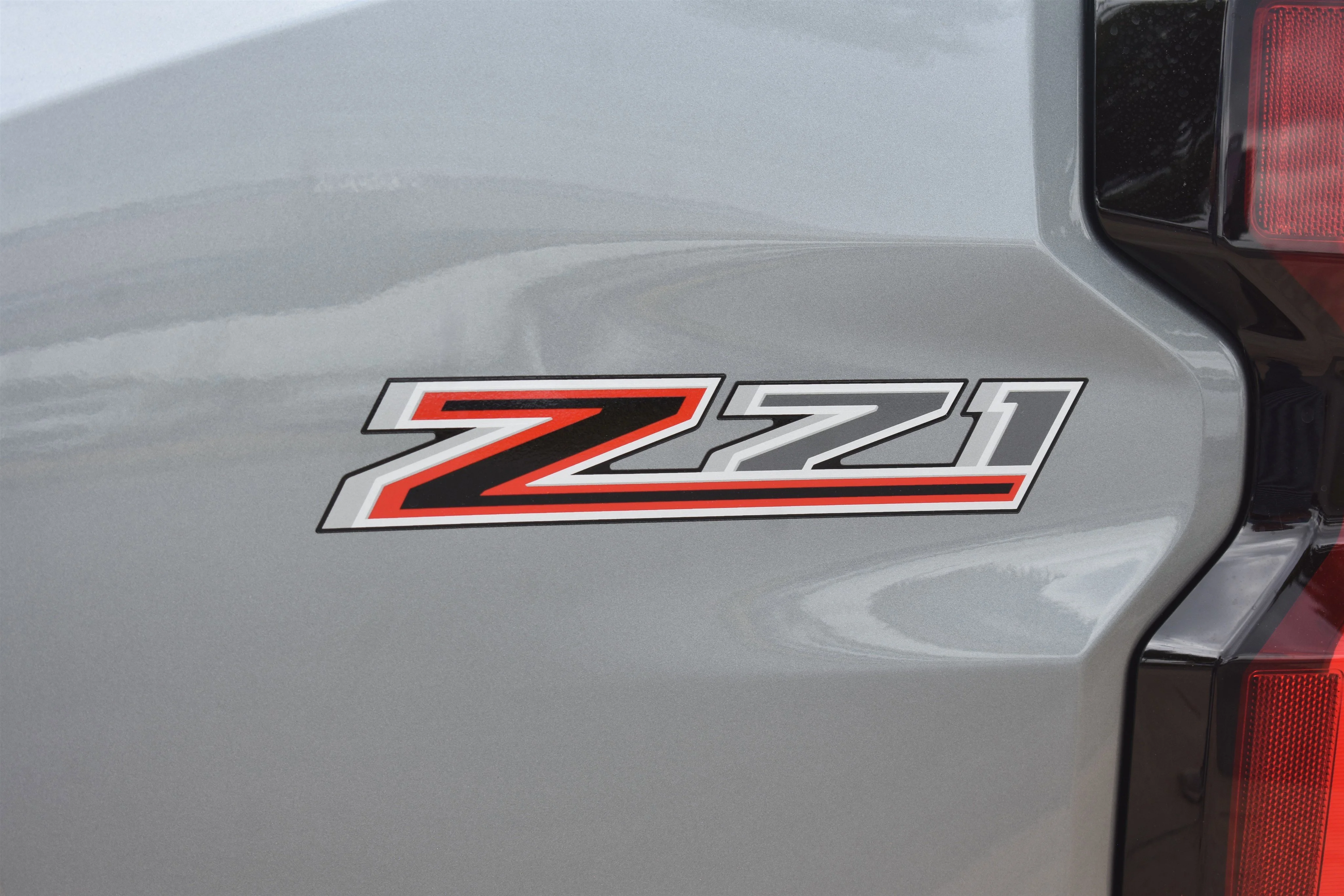 New 2026 Sterling Gray Metallic Chevrolet 4WD Z71 image 12