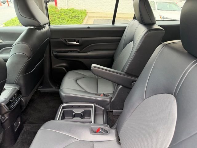 Used 2025 Blue Toyota XLE image 21