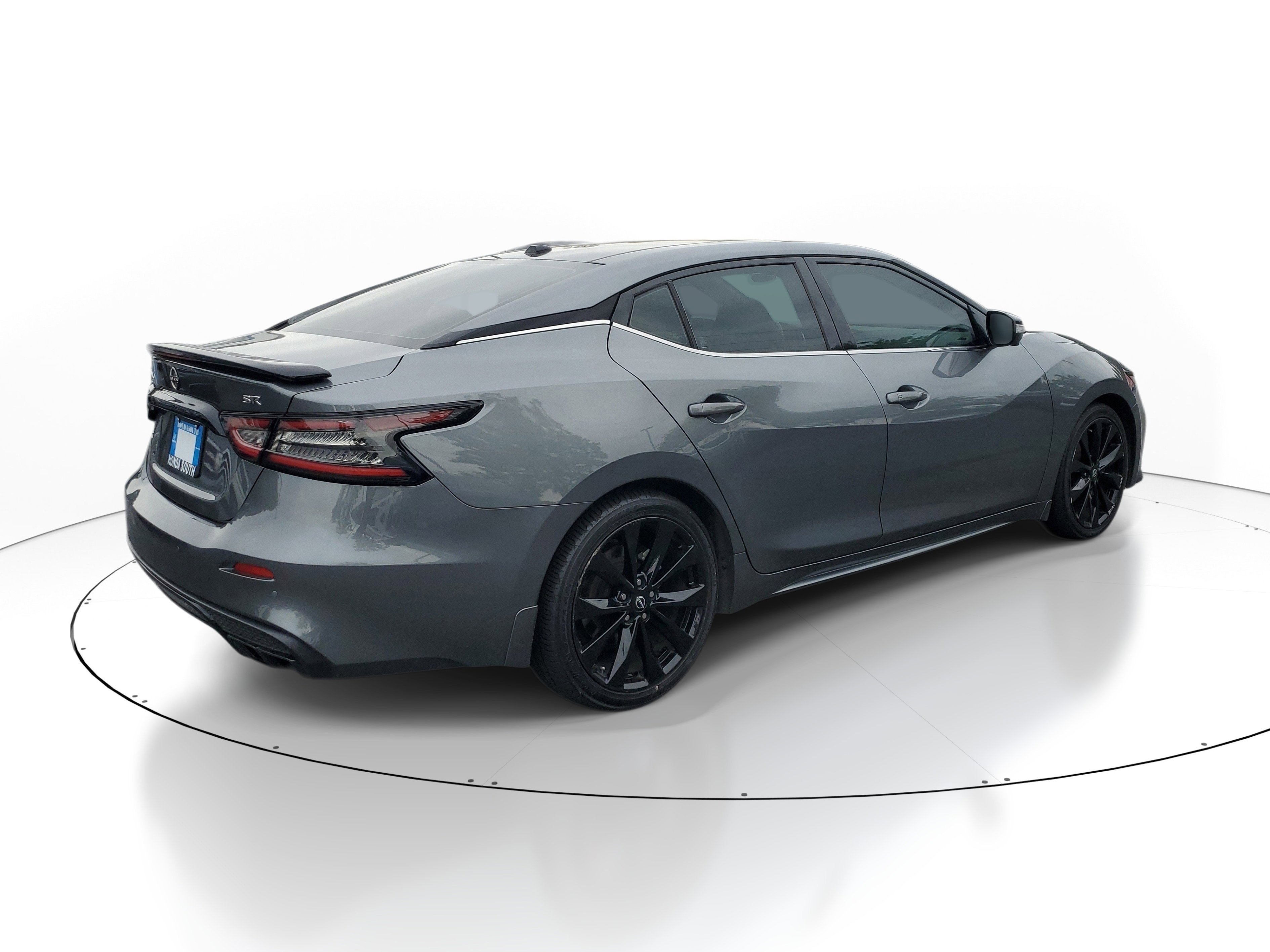 Used 2023 Gun Metallic Nissan SR image 5