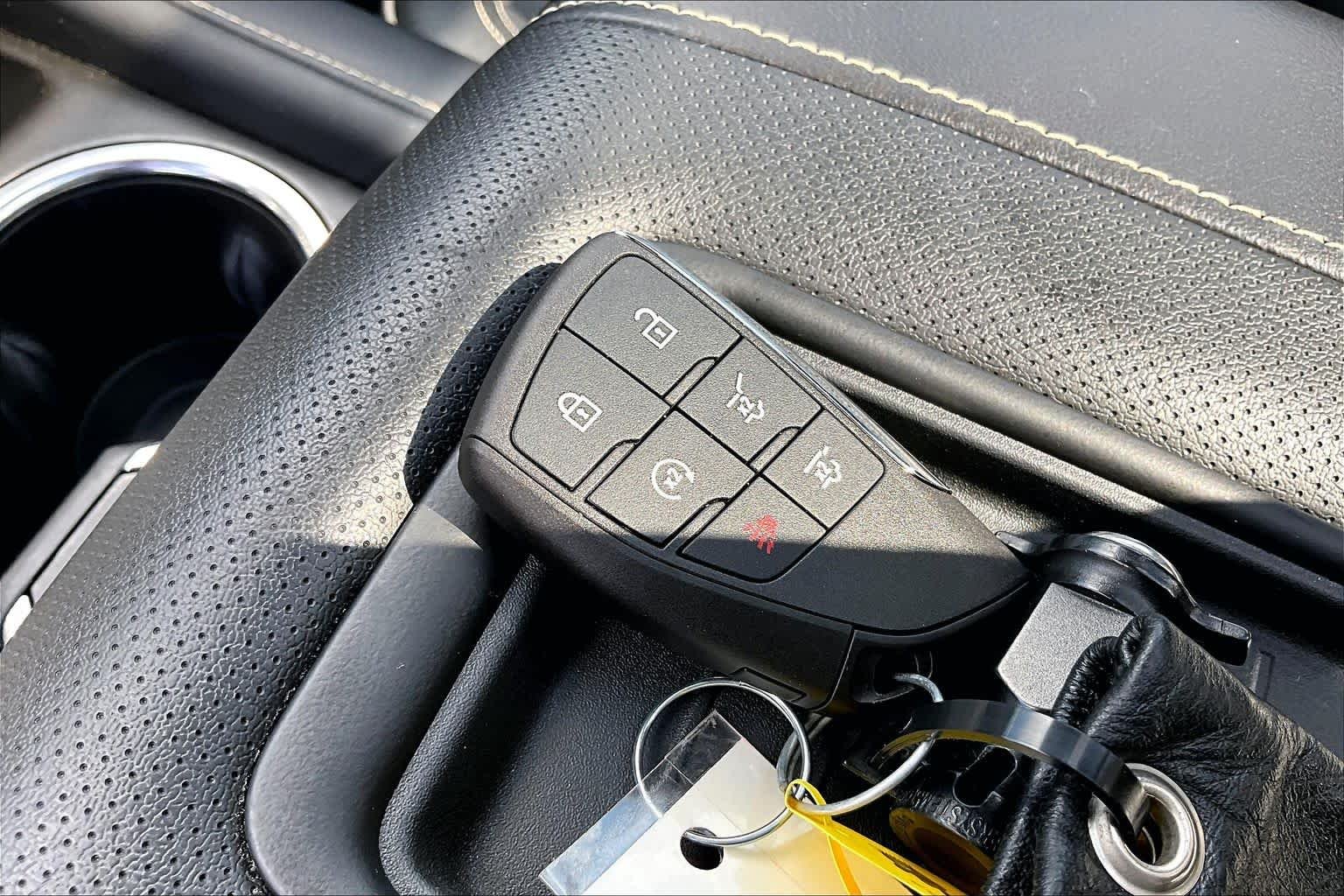 Used 2021 Onyx Black GMC SLT image 15