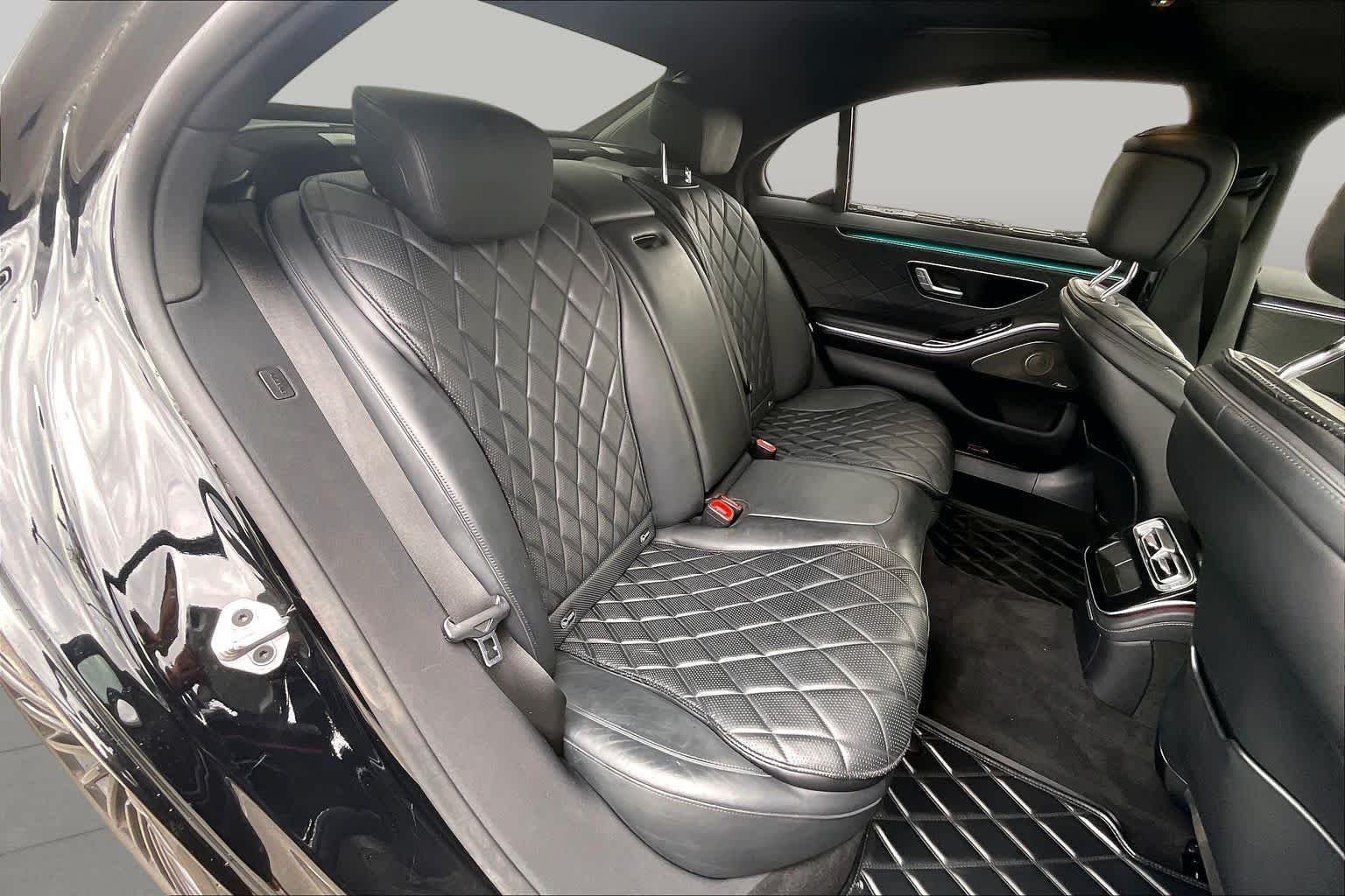 Used 2023 Obsidian Black Mercedes-Benz S 580 image 18