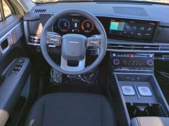 New 2026 Black Hyundai SE image 10