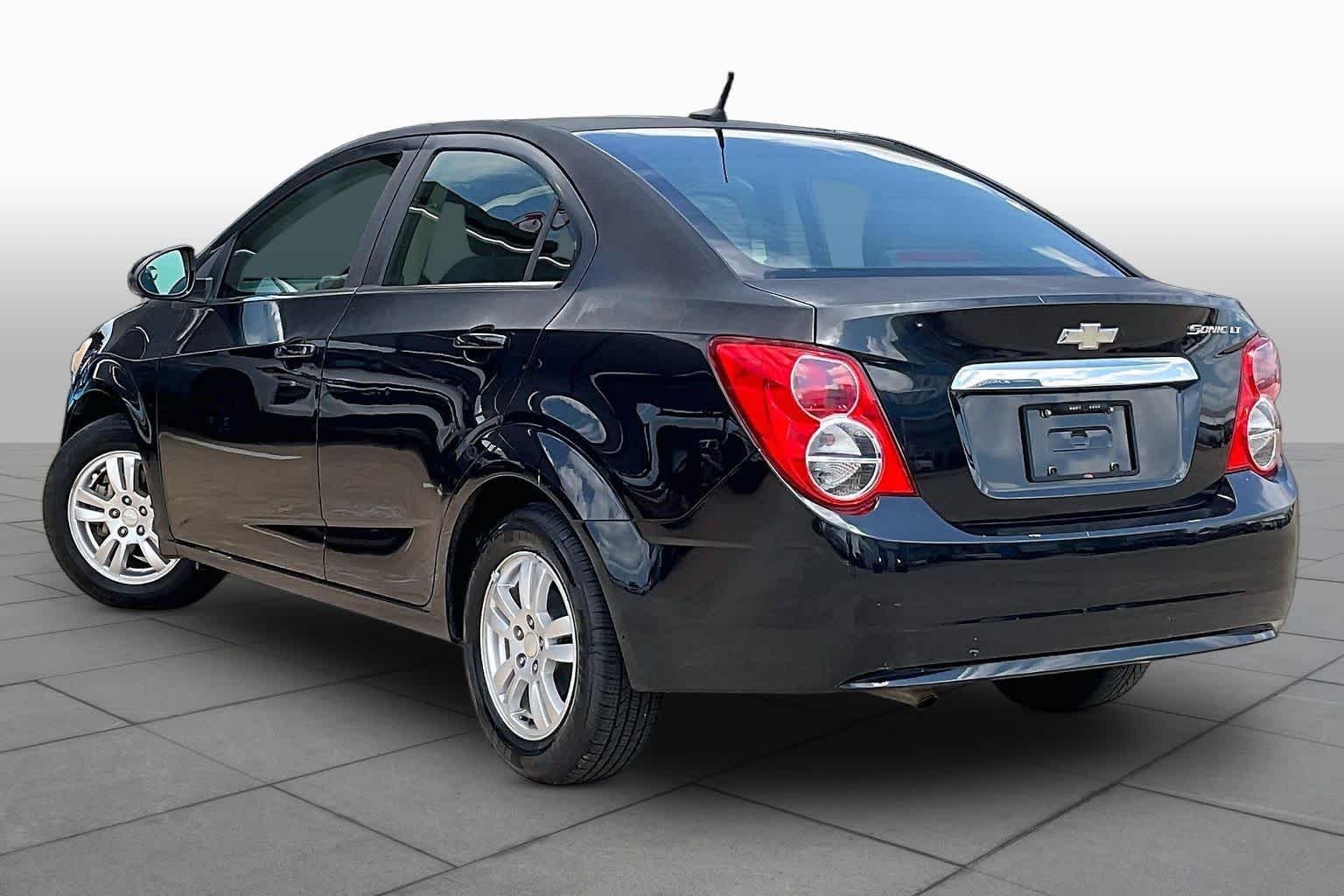 Used 2013 Black Granite Metallic Chevrolet LT image 12