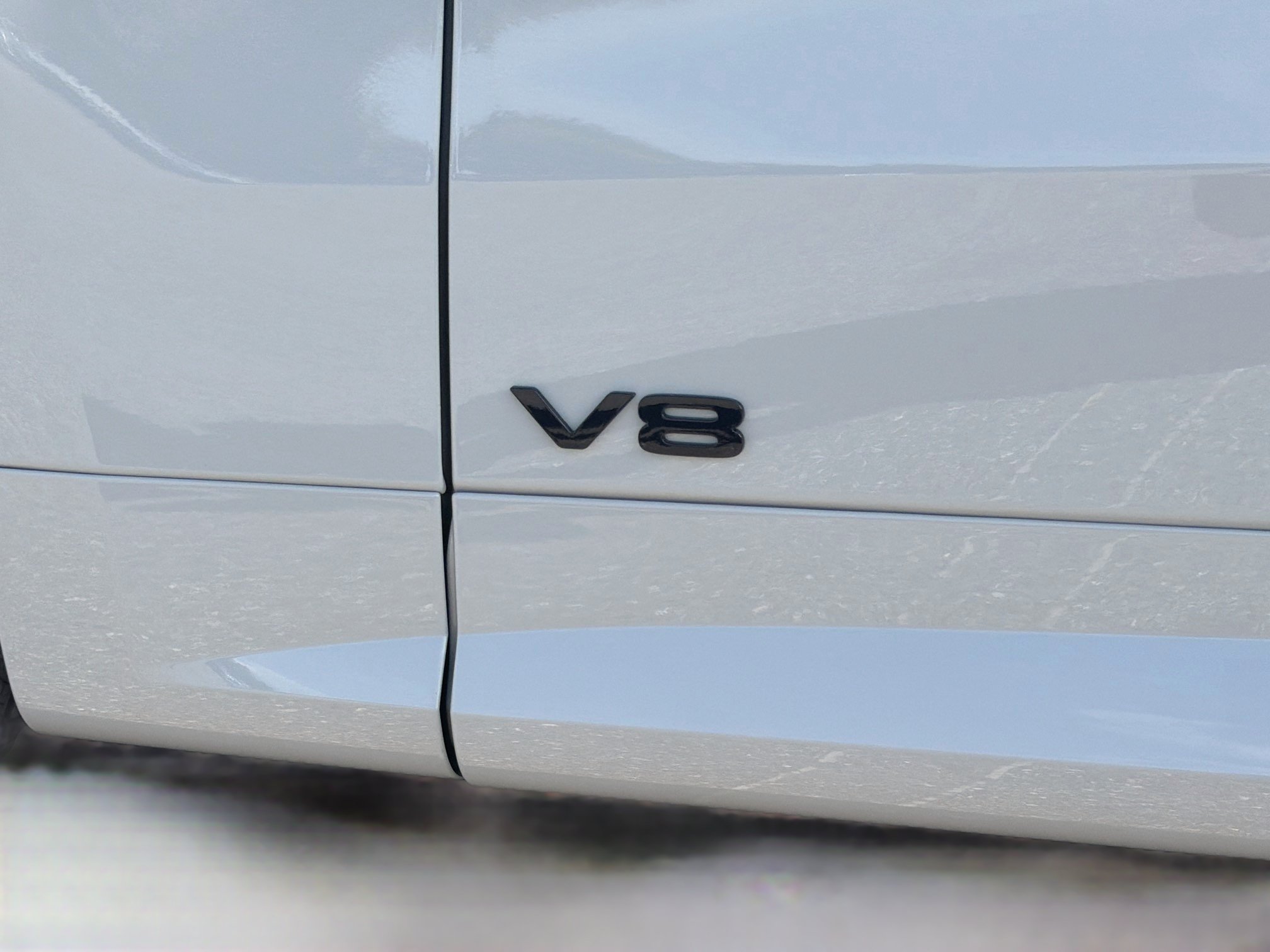 New 2026 Borasco Grey LAND ROVER Autobiography image 46