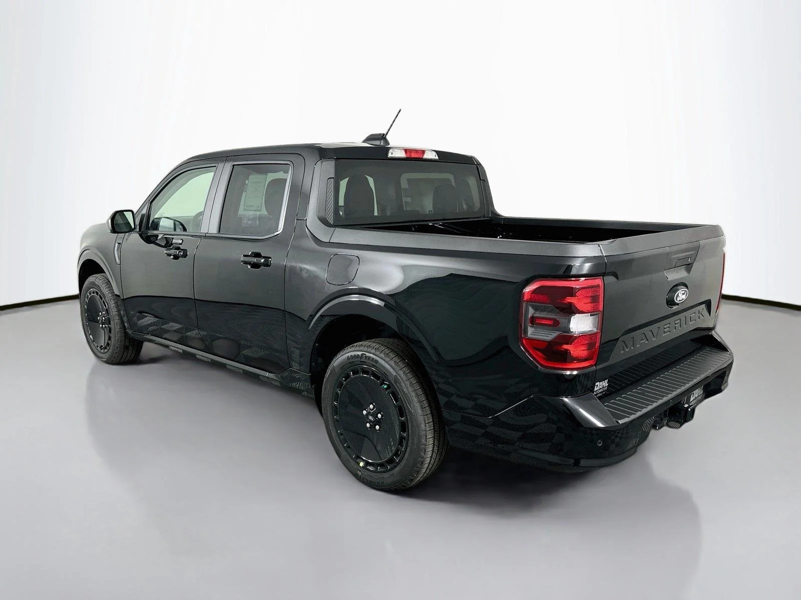 Used 2025 Shadow Black Ford Lobo image 5
