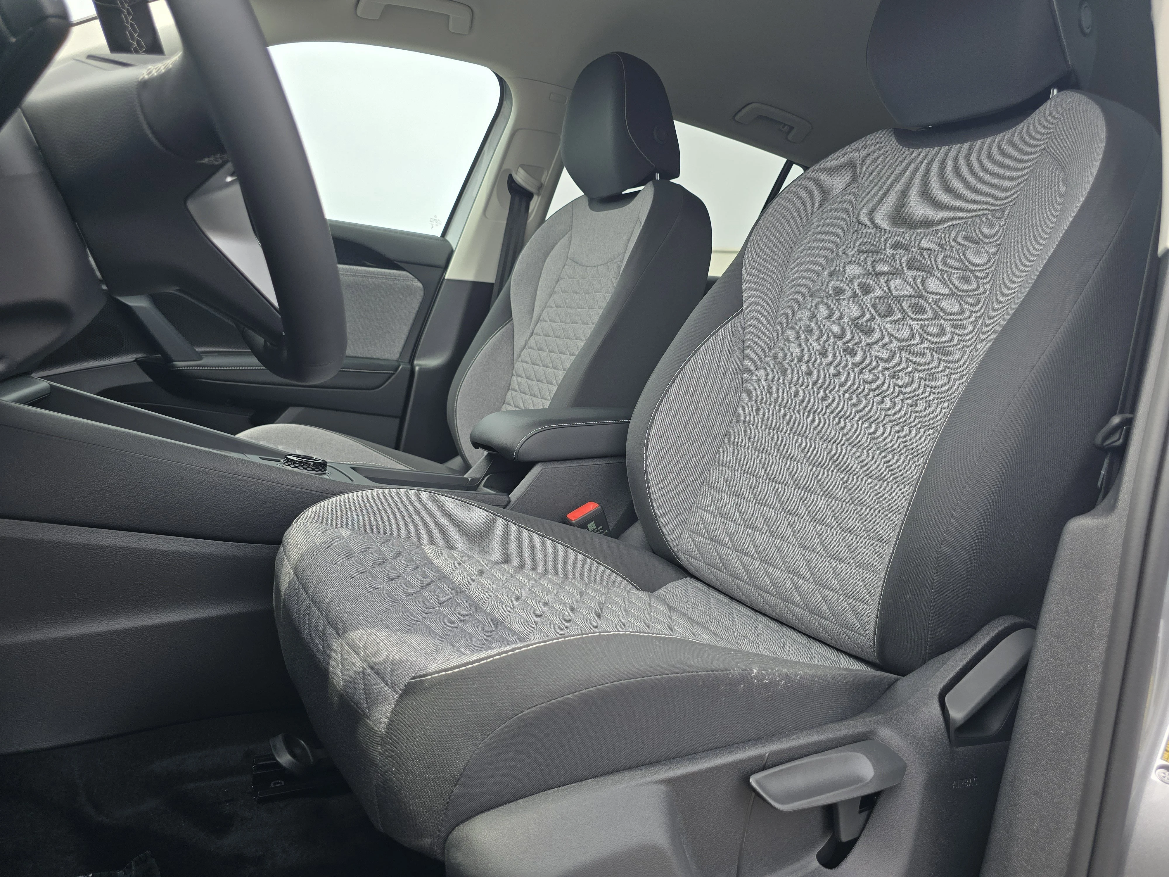 New 2026 Pyrite Silver Metallic Volkswagen S image 21