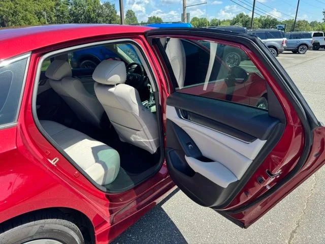 Used 2020 Red Honda LX image 15